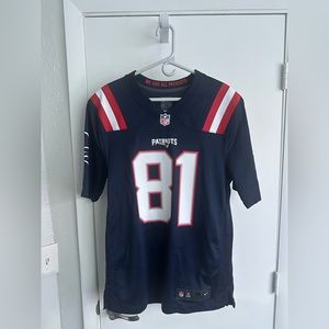 Patriots Jonnu Smith jersey